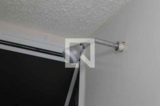 Banheiro de apartamento para alugar com 2 quartos, 43m² em Curicica, Rio de Janeiro