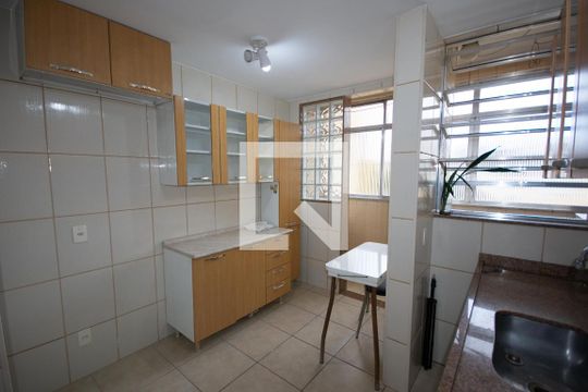 Cozinha de apartamento à venda com 2 quartos, 68m² em Vila Isabel, Rio de Janeiro