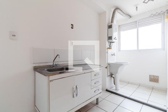 Cozinha de apartamento para alugar com 2 quartos, 55m² em Vila Paulista, Guarulhos