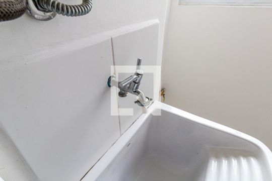 Área de Serviço de apartamento para alugar com 2 quartos, 55m² em Vila Paulista, Guarulhos