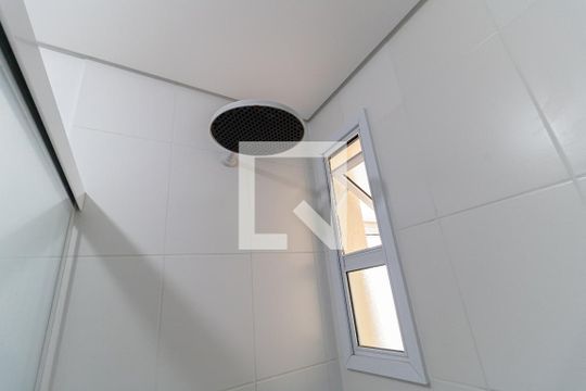 Banheiro Social de apartamento à venda com 2 quartos, 56m² em Vila Caraguatá, São Paulo