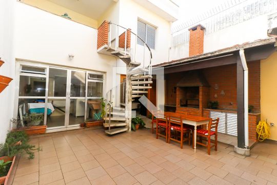Quintal de casa à venda com 3 quartos, 260m² em Planalto Paulista, São Paulo