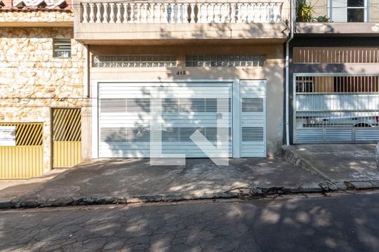 Fachada de casa para alugar com 3 quartos, 290m² em Conjunto Residencial Jose Boni, São Paulo