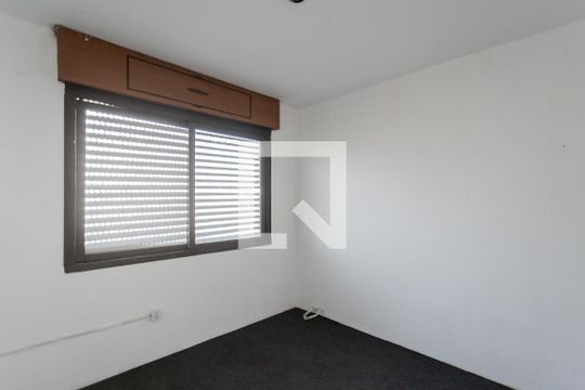 Quarto 3 de apartamento para alugar com 3 quartos, 64m² em Rubem Berta, Porto Alegre