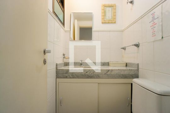 Lavabo de apartamento à venda com 3 quartos, 125m² em Barra da Tijuca, Rio de Janeiro