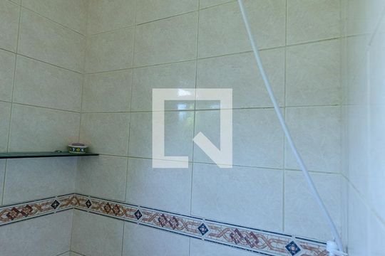 Banheiro da Suíte 3 de casa de condomínio à venda com 5 quartos, 250m² em Badu, Niterói
