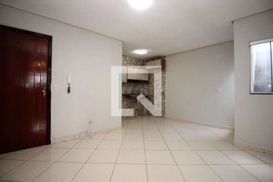 Sala de apartamento para alugar com 2 quartos, 50m² em Riacho Fundo I, Brasília