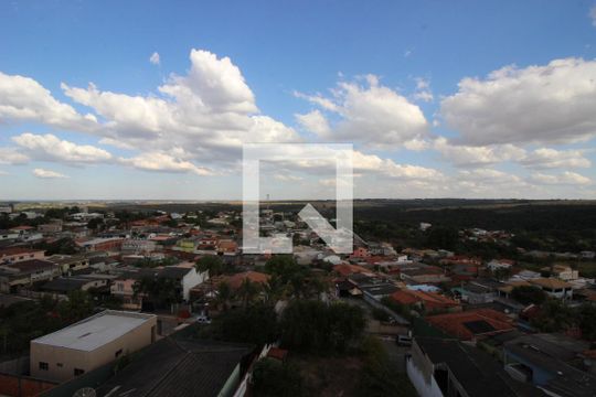 Vista do Quarto 1 de apartamento para alugar com 2 quartos, 50m² em Riacho Fundo I, Brasília
