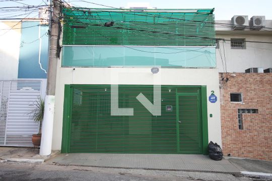 Fachada de casa à venda com 5 quartos, 140m² em Jardim da Glória, São Paulo