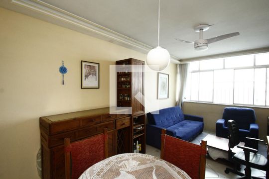 Sala de apartamento à venda com 3 quartos, 70m² em Botafogo, Rio de Janeiro
