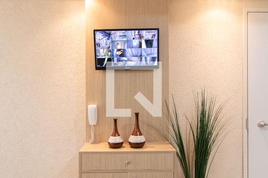 Hall social de kitnet/studio para alugar com 1 quarto, 30m² em Centro Histórico, Porto Alegre