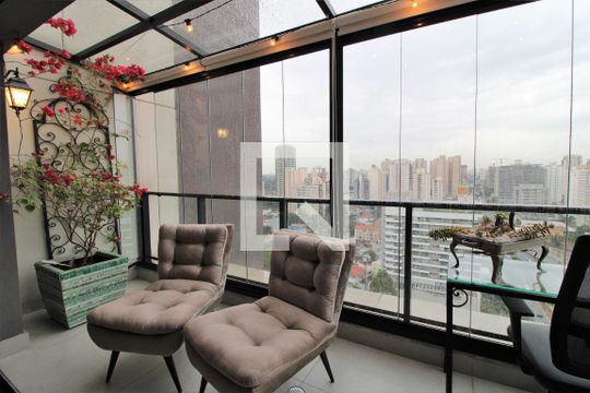 Varanda de kitnet/studio à venda com 1 quarto, 46m² em Campo Belo, São Paulo