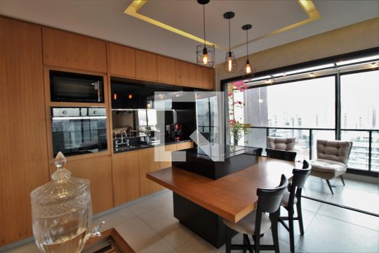 Quarto de kitnet/studio à venda com 1 quarto, 46m² em Campo Belo, São Paulo