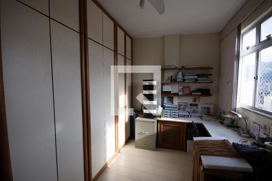 Quarto 1 de apartamento à venda com 5 quartos, 195m² em Maracanã, Rio de Janeiro