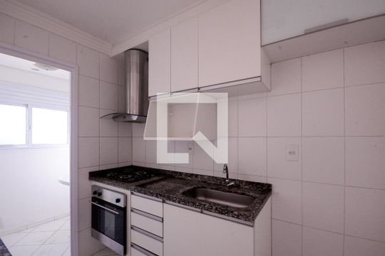 Cozinha  de apartamento para alugar com 2 quartos, 59m² em Sacoma, São Paulo