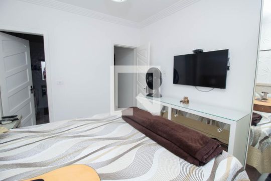 Quarto de casa para alugar com 3 quartos, 600m² em Chacrinha, Duque de Caxias