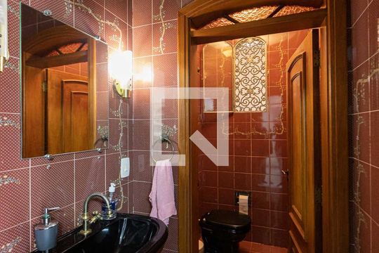 Lavabo de casa à venda com 3 quartos, 272m² em Vila Carrão, São Paulo