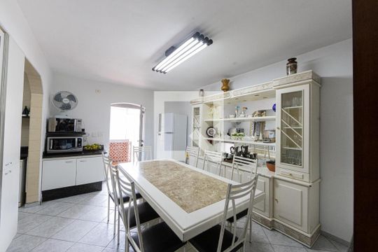 Cozinha de casa à venda com 3 quartos, 272m² em Vila Carrão, São Paulo