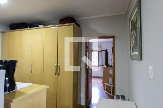 Corredor de casa à venda com 3 quartos, 272m² em Vila Carrão, São Paulo
