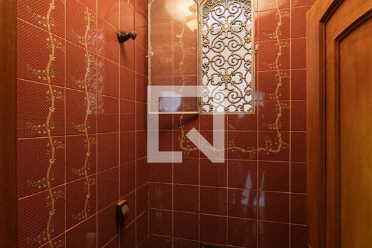 Lavabo de casa à venda com 3 quartos, 272m² em Vila Carrão, São Paulo