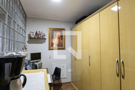 Corredor de casa à venda com 3 quartos, 272m² em Vila Carrão, São Paulo