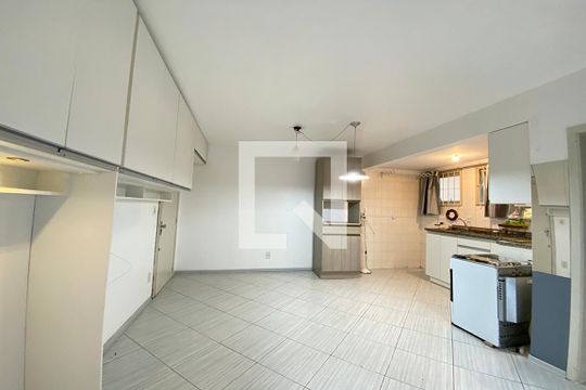 Sala/Quarto de kitnet/studio à venda com 1 quarto, 30m² em Centro, São Leopoldo
