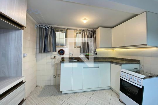 Cozinha de kitnet/studio à venda com 1 quarto, 30m² em Centro, São Leopoldo