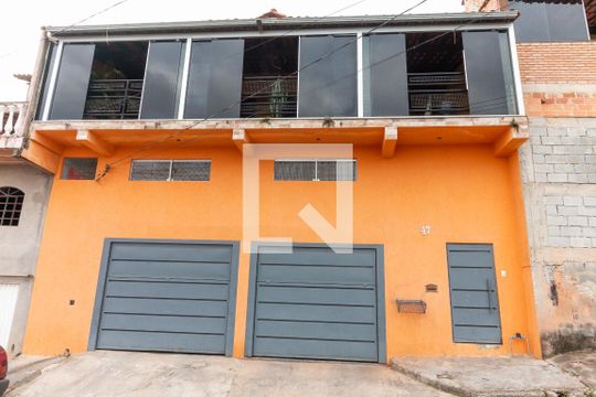 Fachada de casa à venda com 3 quartos, 300m² em Jaqueline, Belo Horizonte