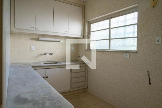 Cozinha de casa à venda com 4 quartos, 240m² em Alto da Lapa, São Paulo