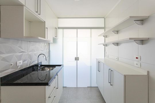 Cozinha de apartamento à venda com 2 quartos, 50m² em Presidente Altino, Osasco