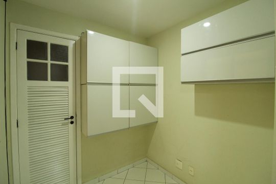 Quarto de Serviço de apartamento à venda com 4 quartos, 190m² em Recreio dos Bandeirantes, Rio de Janeiro