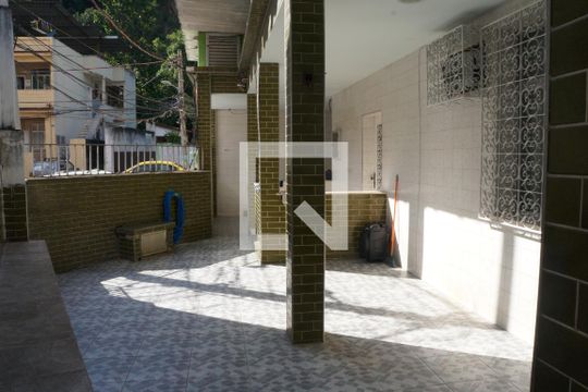 Varanda de casa à venda com 3 quartos, 200m² em Piedade, Rio de Janeiro