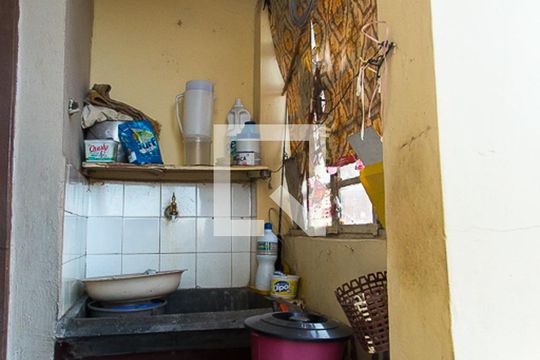 Área de Serviço de casa à venda com 2 quartos, 200m² em Vila Guarani (z Sul), São Paulo