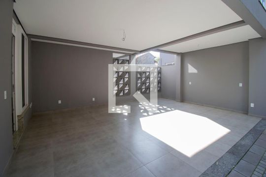 Área comum de casa para alugar com 4 quartos, 297m² em Tristeza, Porto Alegre
