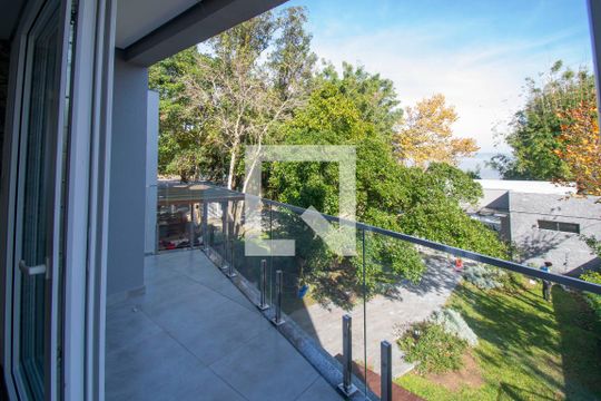 Varanda de casa para alugar com 4 quartos, 297m² em Tristeza, Porto Alegre