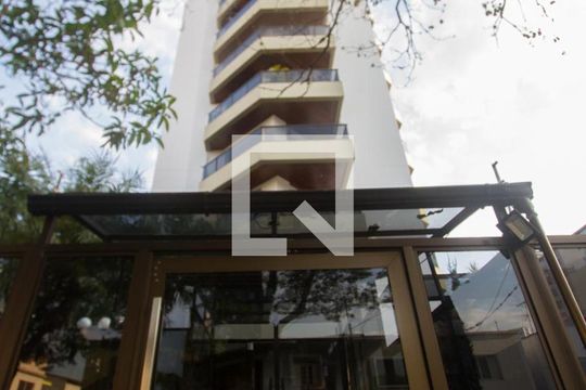 Fachada de apartamento à venda com 4 quartos, 226m² em Campo Belo, São Paulo