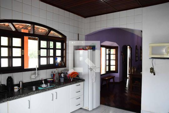 Cozinha de casa para alugar com 4 quartos, 337m² em Jardim Pioneira, Cotia