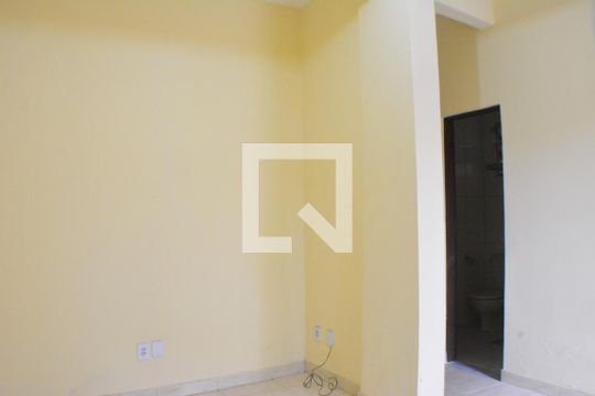 Sala de apartamento para alugar com 2 quartos, 53m² em Arraial do Retiro, Salvador