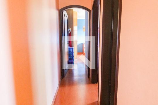 corredor de casa à venda com 3 quartos, 240m² em Vila Isolina Mazzei, São Paulo