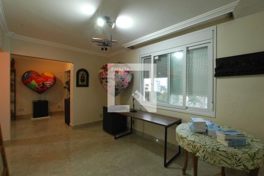 Sala de apartamento à venda com 4 quartos, 400m² em Petrópolis, Porto Alegre
