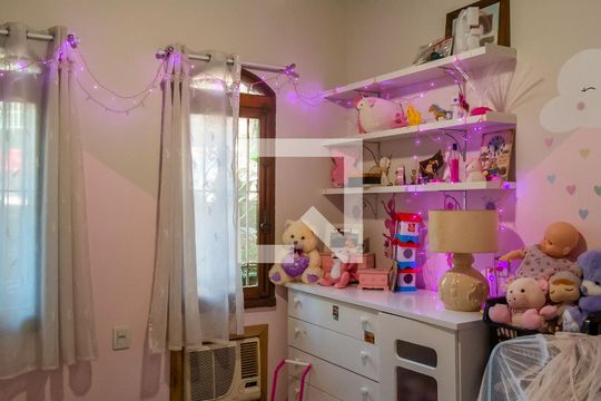 Quarto 1 de casa para alugar com 3 quartos, 225m² em Aberta dos Morros, Porto Alegre