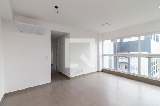 Sala de apartamento para alugar com 2 quartos, 40m² em Jardim Paraíso, São Paulo