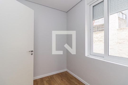 Quarto  de apartamento para alugar com 2 quartos, 75m² em Moinhos de Vento, Porto Alegre