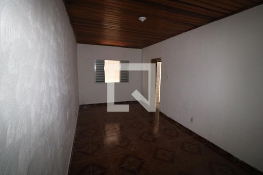 Quarto 2 de casa à venda com 2 quartos, 120m² em Capão do Embira, São Paulo