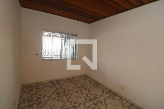 Sala de casa à venda com 2 quartos, 120m² em Capão do Embira, São Paulo