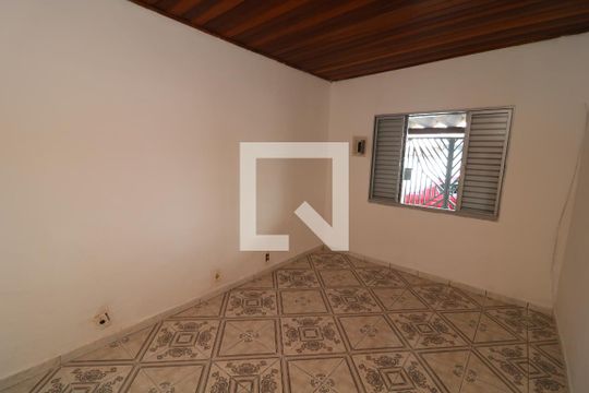 Quarto 1 de casa à venda com 2 quartos, 120m² em Capão do Embira, São Paulo
