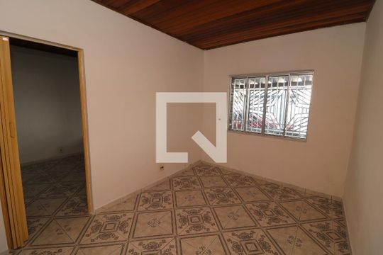 Casa à venda com 2 quartos, 120m² em Capão do Embira, São Paulo