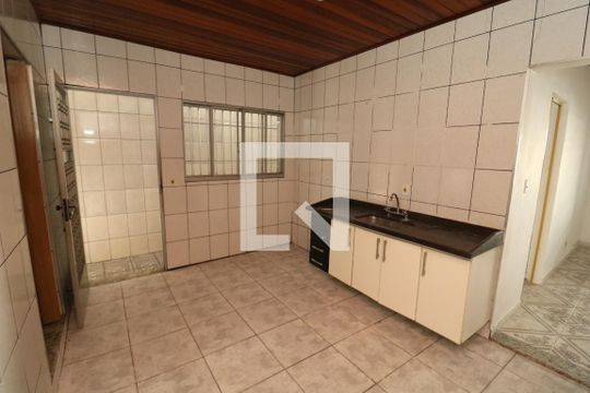 Cozinha de casa à venda com 2 quartos, 120m² em Capão do Embira, São Paulo