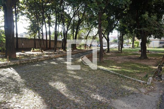 Jardim de apartamento à venda com 2 quartos, 58m² em Santa Amélia, Belo Horizonte