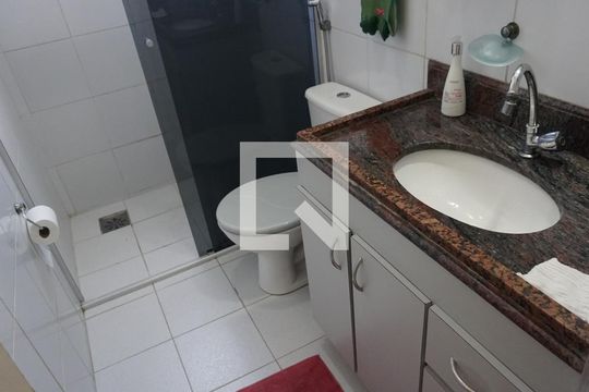 Detalhe do banheiro de apartamento à venda com 2 quartos, 58m² em Santa Amélia, Belo Horizonte